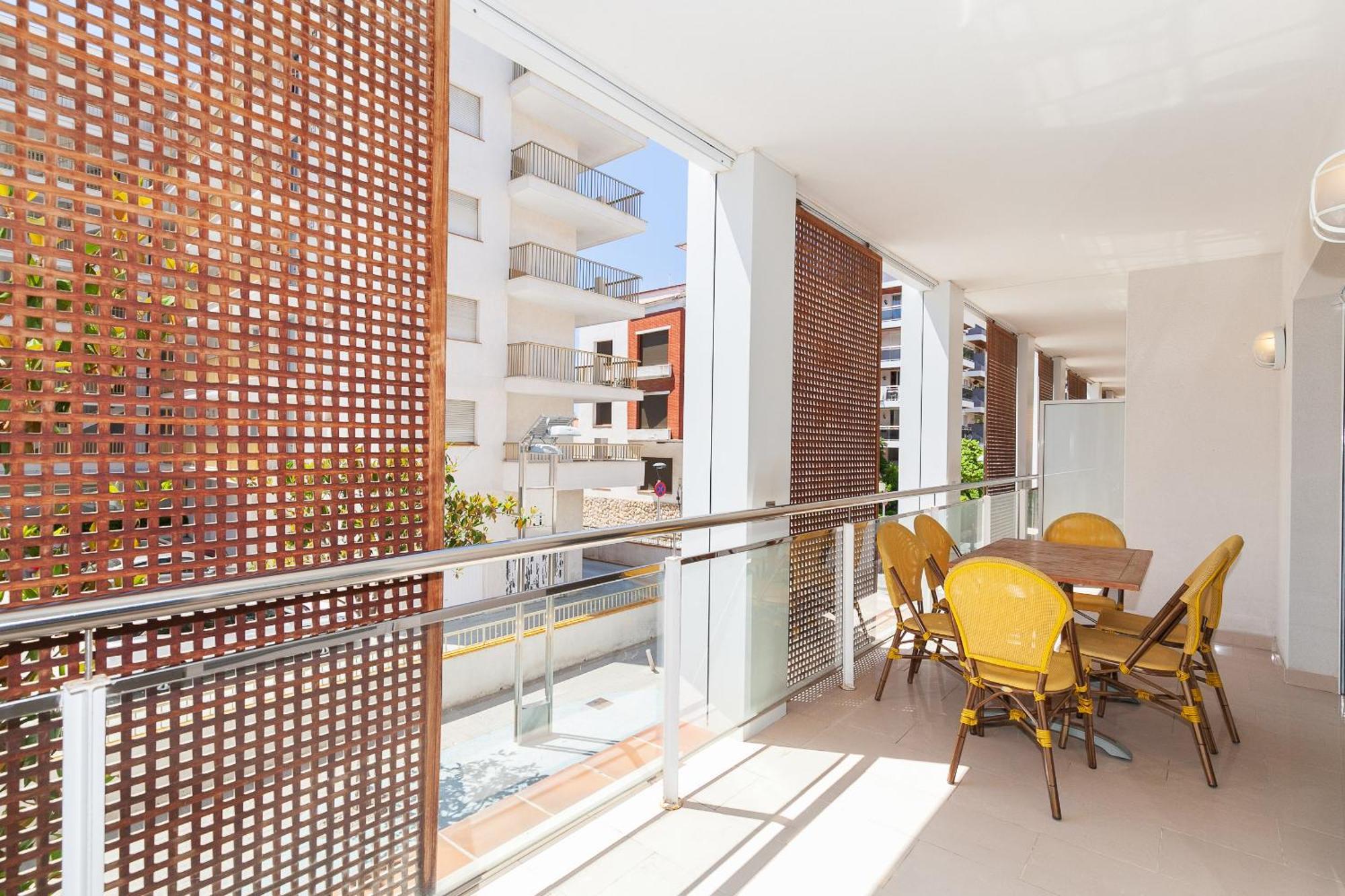 Uhc Sol I Mar Family Complex Apartment Salou Bagian luar foto